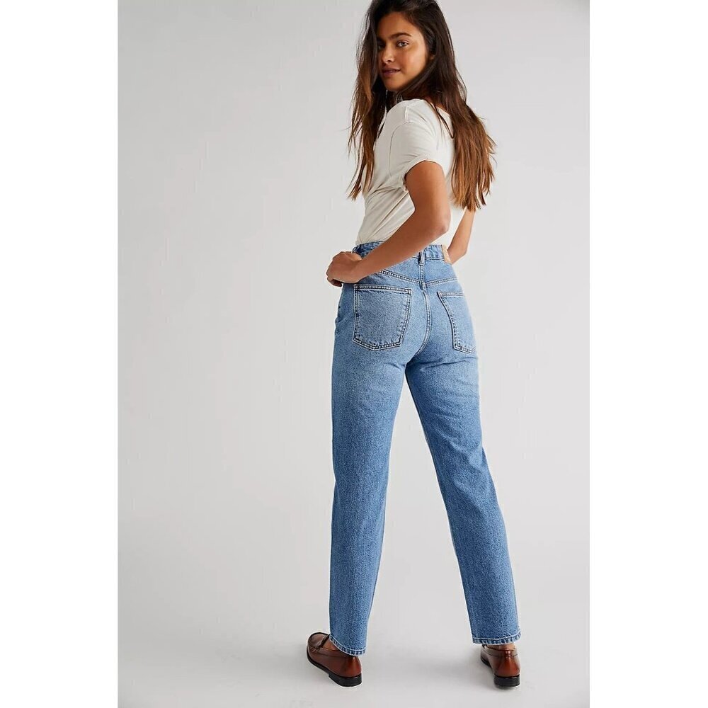 NWOT Free People Light Wash Straight Leg‎ Jeans Blue 27